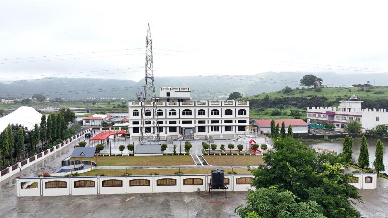 Vedika Garden Hotel Lonavala Exterior photo